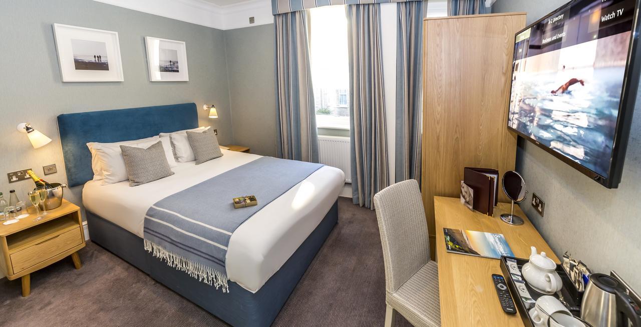 Connaught Lodge Bournemouth Bagian luar foto
