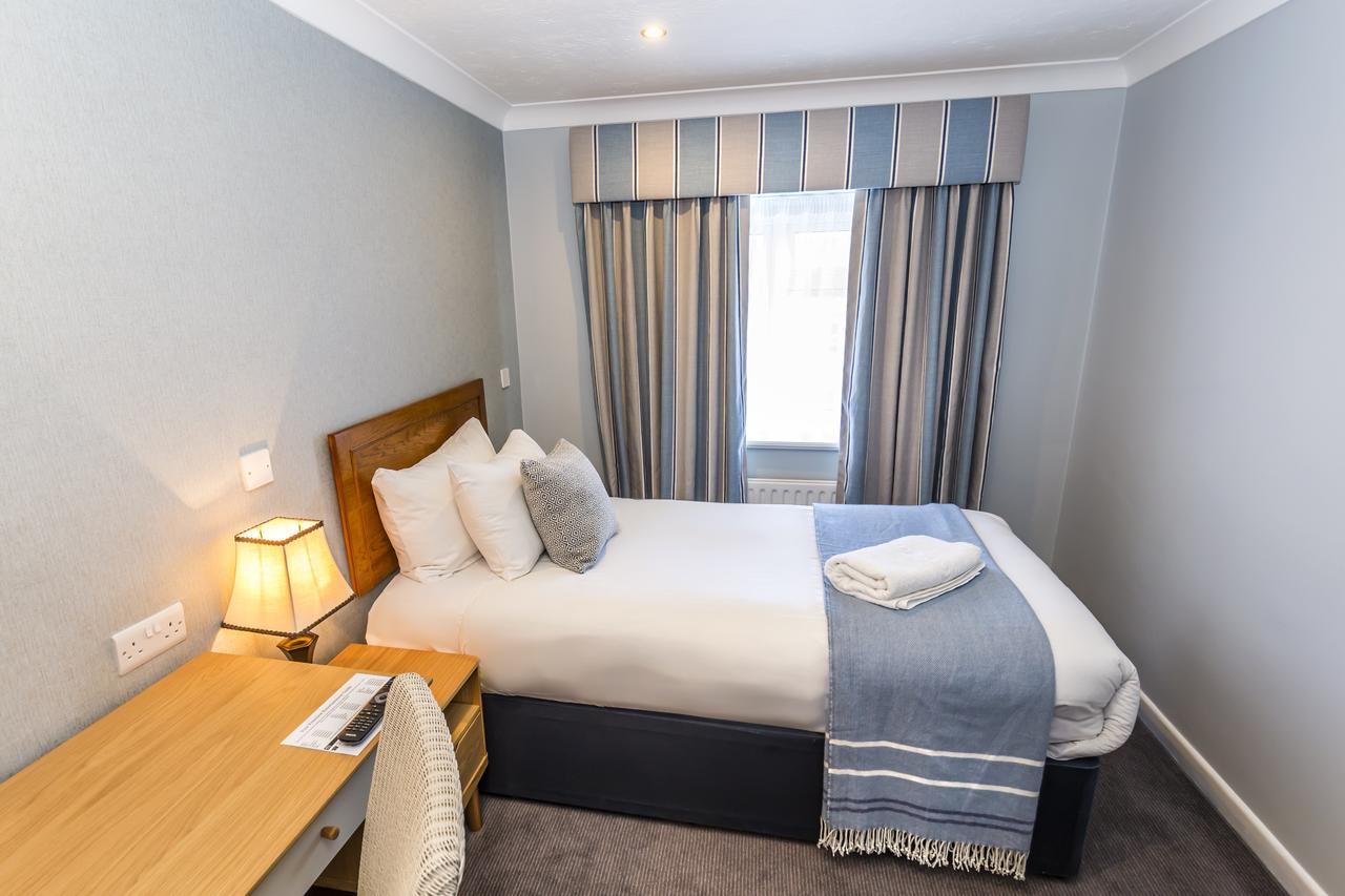 Connaught Lodge Bournemouth Bagian luar foto
