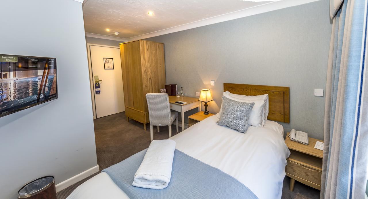 Connaught Lodge Bournemouth Bagian luar foto