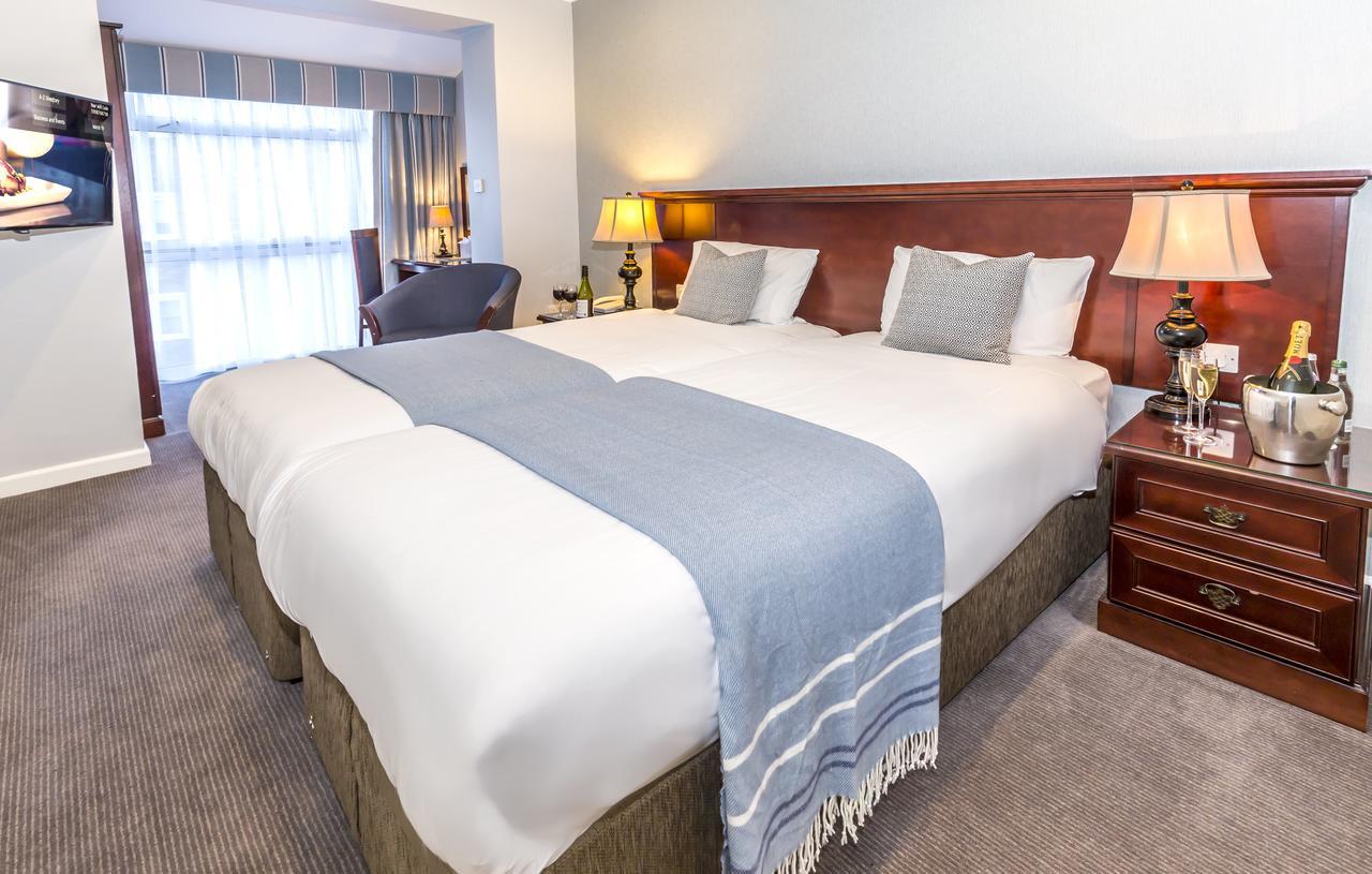 Connaught Lodge Bournemouth Bagian luar foto
