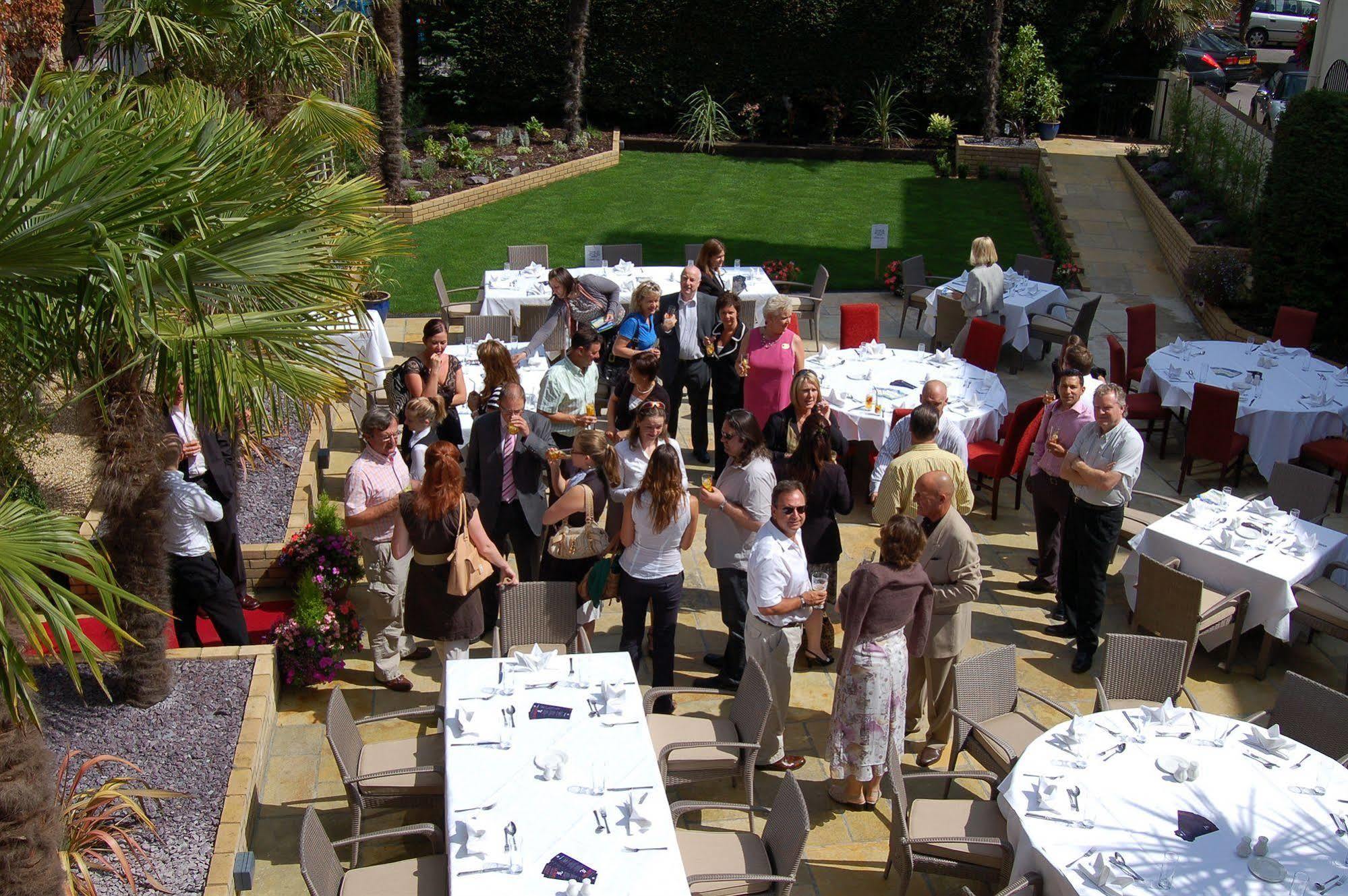 Connaught Lodge Bournemouth Bagian luar foto