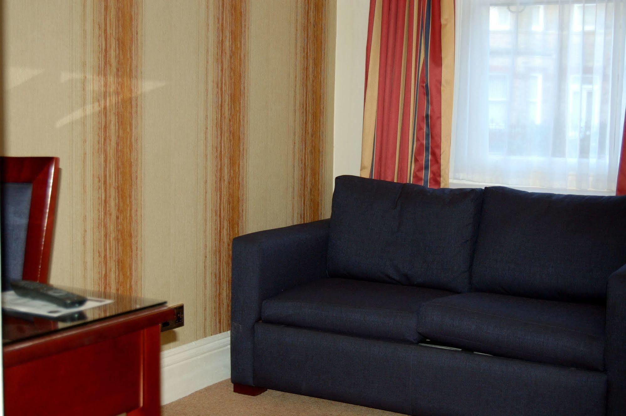 Connaught Lodge Bournemouth Bagian luar foto
