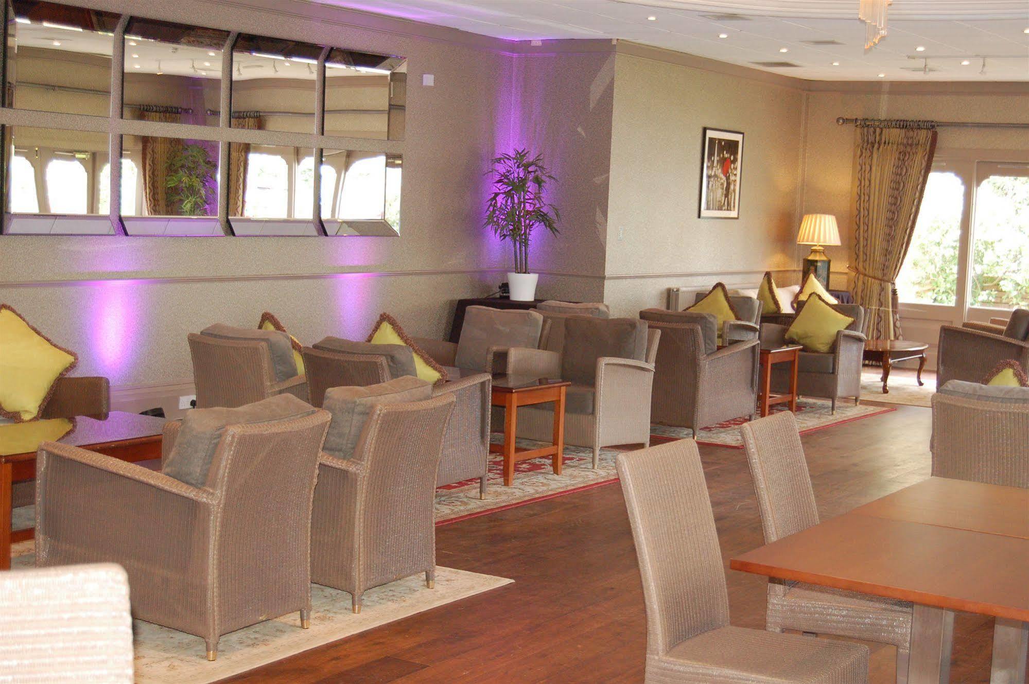 Connaught Lodge Bournemouth Bagian luar foto